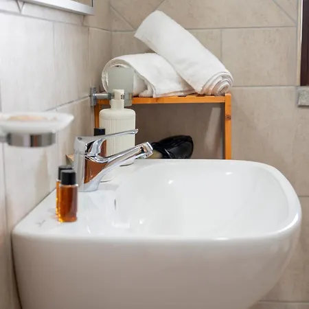 Emmita's - Relax Among Red Rocks And Pool * Costa Paradiso