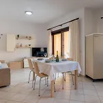 Emmita's - Relax Among Red Rocks And Pool