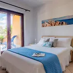 Διαμέρισμα Emmita's - Relax Among Red Rocks And Pool Costa Paradiso