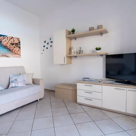 Emmita's - Relax Among Red Rocks And Pool