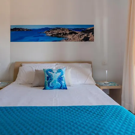 Emmita's - Relax Among Red Rocks And Pool Costa Paradiso