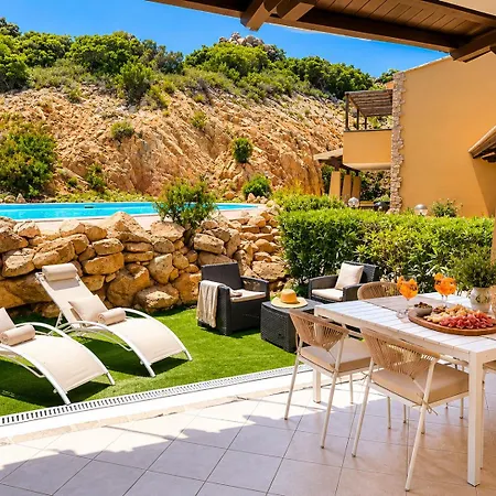 Emmita's - Relax Among Red Rocks And Pool Appartement *