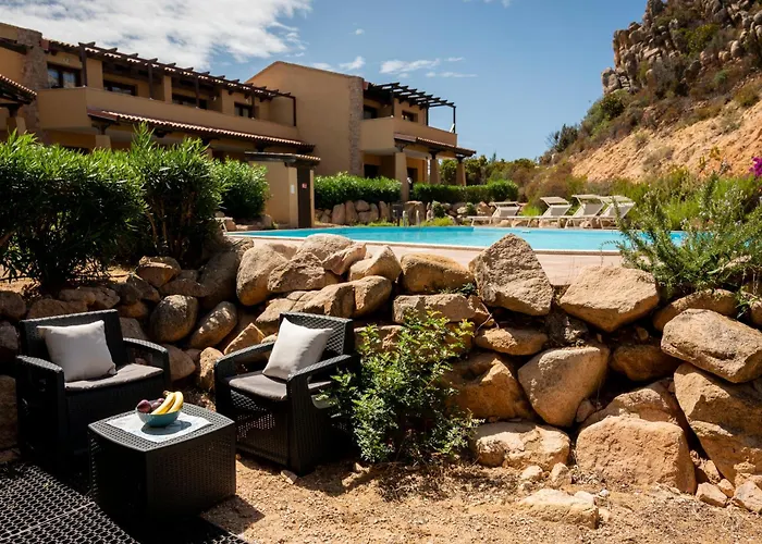 Emmita's - Relax Among Red Rocks And Pool Апартаменты