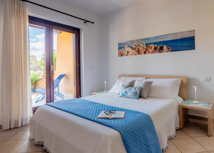 Апартаменты Emmita's - Relax Among Red Rocks And Pool Коста-Парадисо