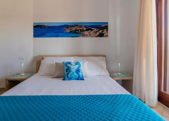 Emmita's - Relax Among Red Rocks And Pool Коста-Парадисо