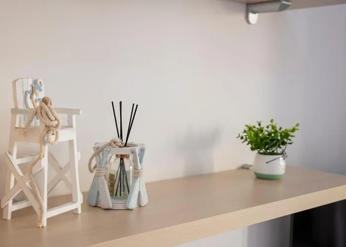 Emmita's - Relax Among Red Rocks And Pool