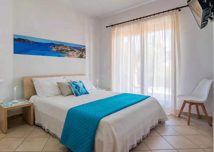 Апартаменты Emmita's - Relax Among Red Rocks And Pool